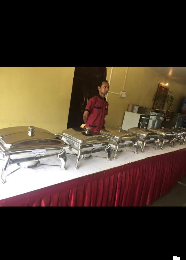 Hotel Manik Moti Lonavala Bagian luar foto