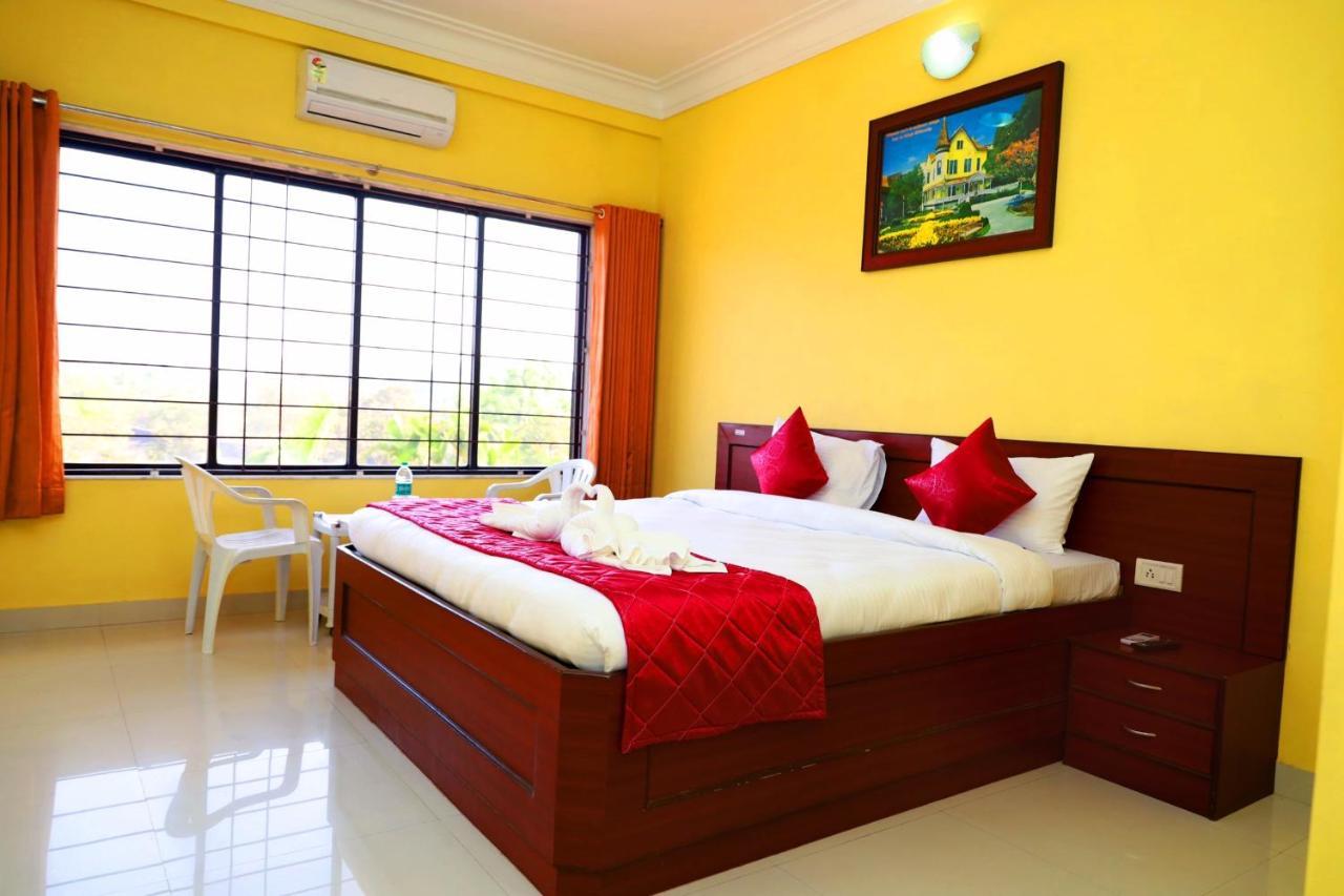Hotel Manik Moti Lonavala Bagian luar foto